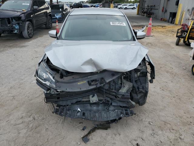 3N1AB7AP0JY262940 - 2018 NISSAN SENTRA S 银色 照片 5