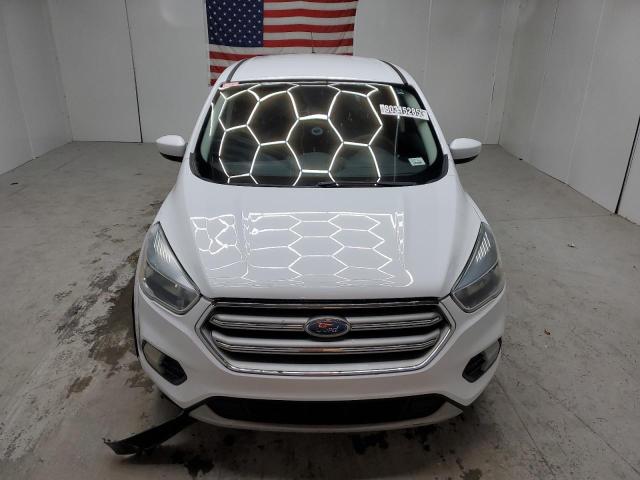 1FMCU0GD7HUB96657 - 2017 FORD ESCAPE SE Ақ фото 5