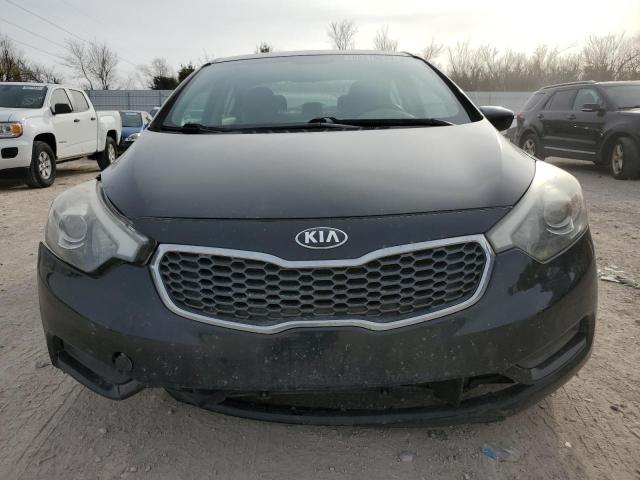 KNAFK4A69G5610679 - 2016 KIA FORTE LX BLACK photo 5