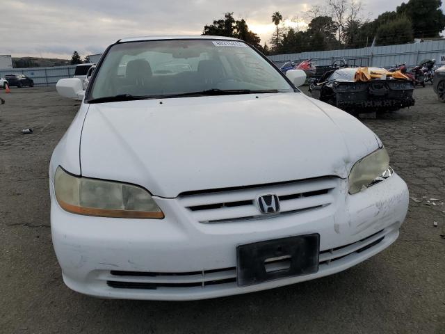 1HGCG65531A081153 - 2001 HONDA ACCORD LX WHITE photo 5