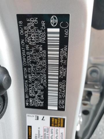 JTDKARFP9J3087458 - 2018 TOYOTA PRIUS PRIM 银色 照片 13