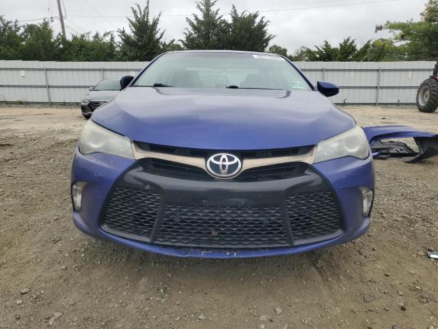 4T1BF1FK4GU567025 - 2016 TOYOTA CAMRY LE BLUE photo 5