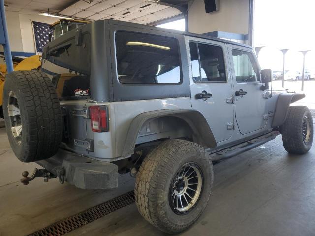 1C4HJWDG5JL918059 - 2018 JEEP WRANGLER U SPORT GRAY photo 3