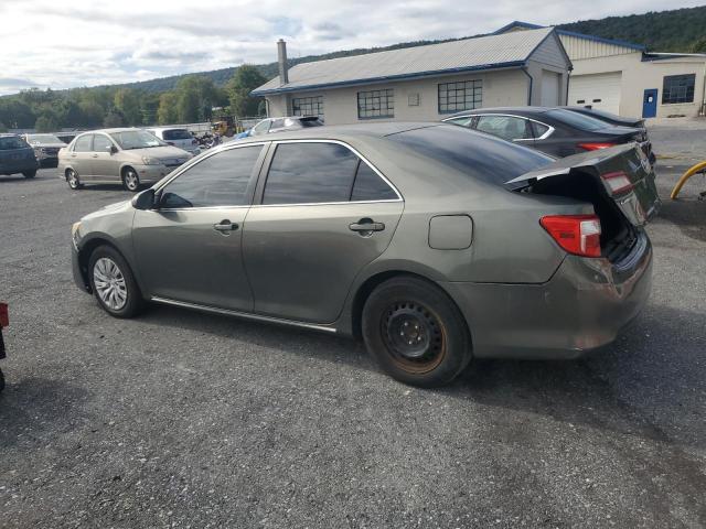 4T4BF1FK2CR195880 - 2012 TOYOTA CAMRY BASE GRAY photo 2