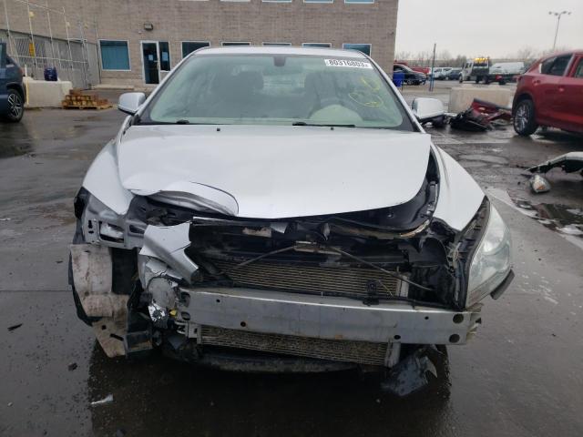 1G1ZC5E0XCF132178 - 2012 CHEVROLET MALIBU 1LT 银色 照片 5