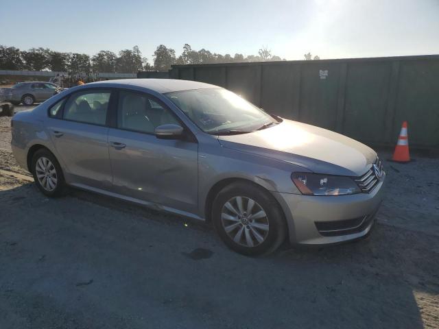 1VWAH7A34DC143162 - 2013 VOLKSWAGEN PASSAT S ვერცხლისფერი ფოტო 4