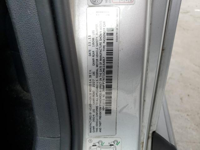 3VWFP7AT1CM616487 - 2012 VOLKSWAGEN BEETLE SILVER photo 13