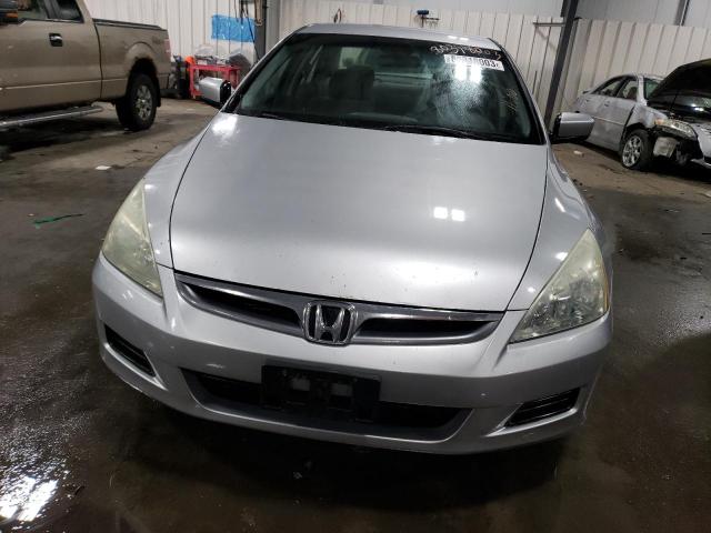 1HGCM56446A178099 - 2006 HONDA ACCORD LX SILVER photo 5