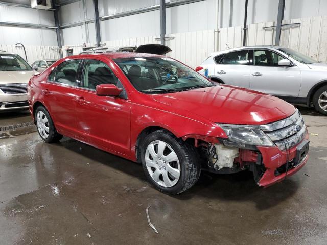 3FAHP0HA1AR107318 - 2010 FORD FUSION SE RED photo 4