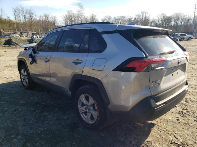 4T3RWRFV7MU028635 - 2021 TOYOTA RAV4 XLE GRAY photo 2