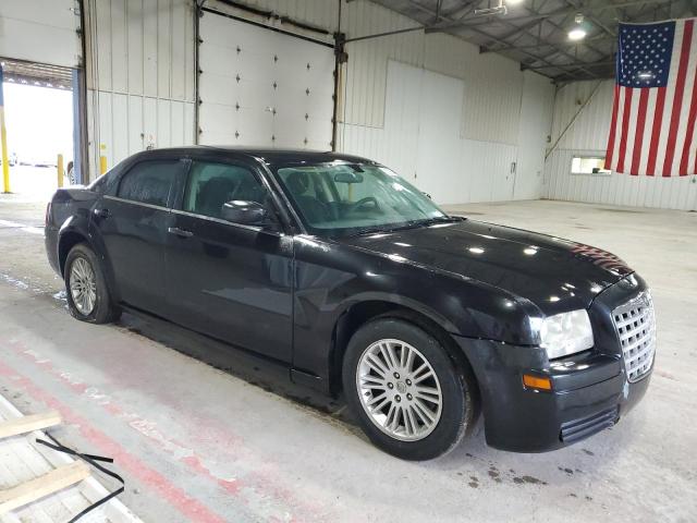 2C3KA43D59H551680 - 2009 CHRYSLER 300 LX BLACK photo 4