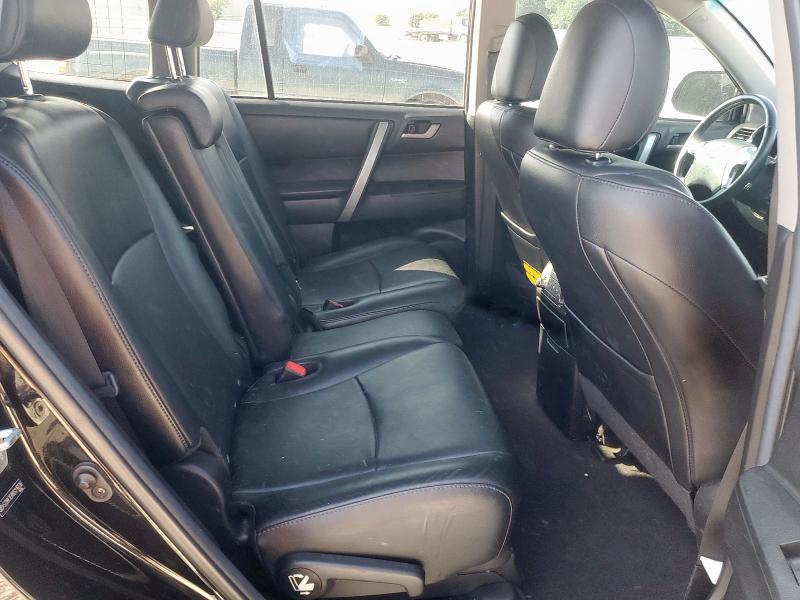 5TDBK3EH8DS216538 - 2013 TOYOTA HIGHLANDER BASE Черный фото 11