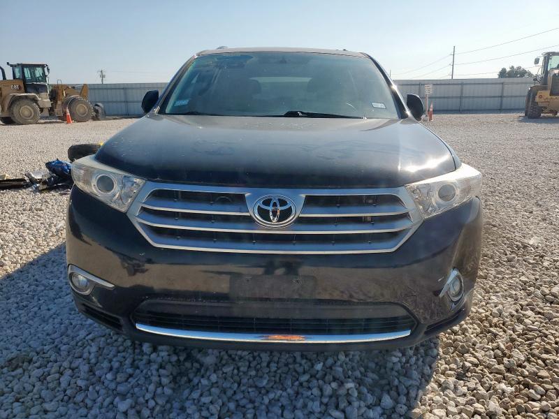 5TDBK3EH8DS216538 - 2013 TOYOTA HIGHLANDER BASE Черный фото 5