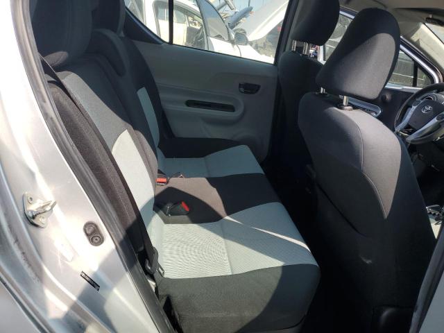 JTDKDTB33D1528489 - 2013 TOYOTA PRIUS C 银色 照片 10