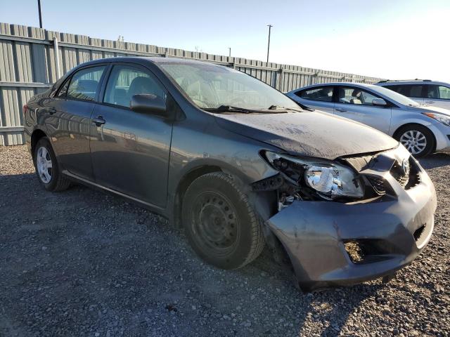 2T1BU4EE8AC390135 - 2010 TOYOTA COROLLA BASE Grau Foto 4