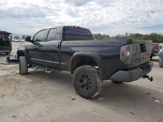 5TFRU5F14EX032795 - 2014 TOYOTA TUNDRA DOUBLE CAB SR/SR5 BLACK photo 2