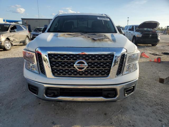 1N6AA1EJ2JN534725 - 2018 NISSAN TITAN S WHITE photo 5