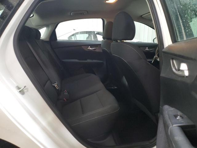 3KPF24AD2ME291224 - 2021 KIA FORTE FE WHITE photo 10