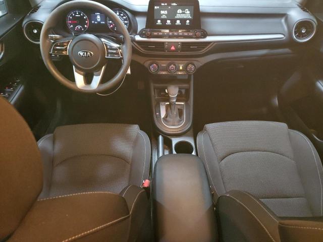 3KPF24AD2ME291224 - 2021 KIA FORTE FE WHITE photo 8