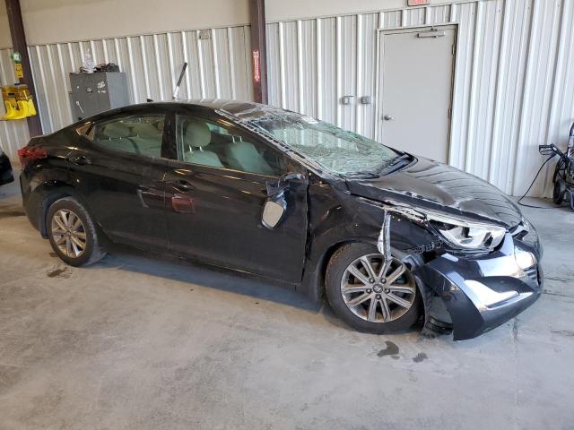 5NPDH4AE1GH656829 - 2016 HYUNDAI ELANTRA SE BLACK photo 4