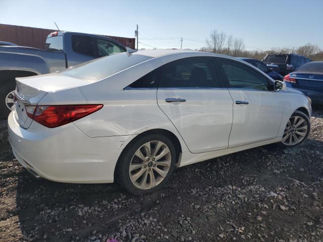 5NPEC4AC1BH235011 - 2011 HYUNDAI SONATA SE WHITE photo 3