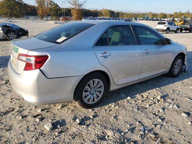 4T1BF1FK1EU821626 - 2014 TOYOTA CAMRY L SILVER photo 3