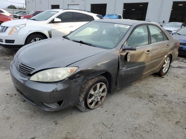 4T1BF32K45U602368 - 2005 TOYOTA CAMRY LE GRAY photo 1