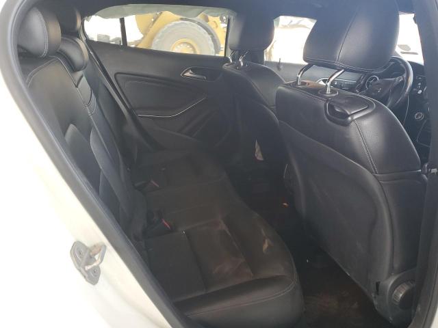 WDCTG4EB5GJ220047 - 2016 MERCEDES-BENZ GLA 250 Beyaz fotoğraf 10