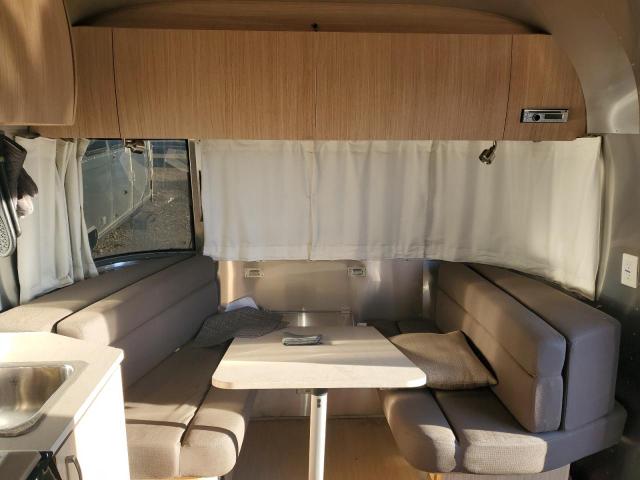 1STC9AA1XJJ540744 - 2018 AIRS TRAILER SILVER photo 5