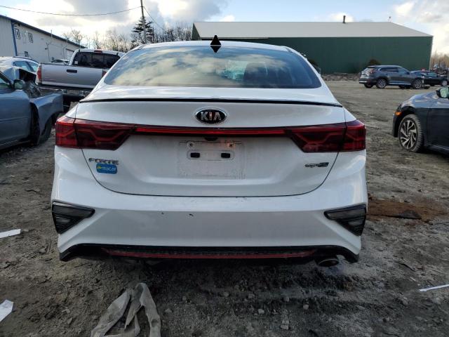 3KPF34AD0ME420199 - 2021 KIA FORTE GT LINE WHITE photo 6