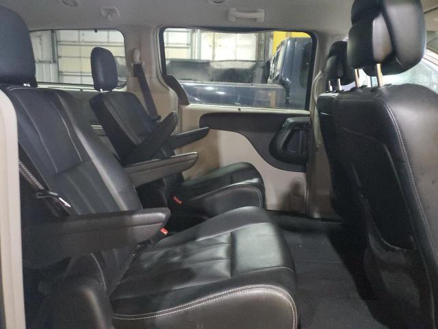 2C4RC1BG4FR675833 - 2015 CHRYSLER TOWN & COU TOURING WHITE photo 11