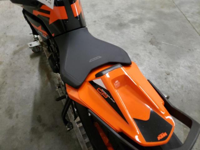 VBKTU9403NM842409 - 2022 KTM 890 DUKE R ORANGE photo 6