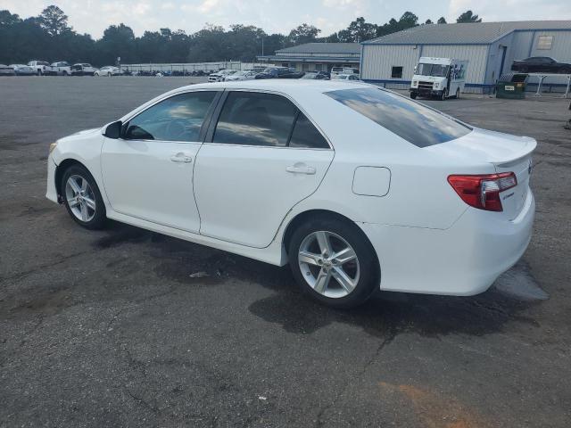 4T1BF1FK5CU554214 - 2012 TOYOTA CAMRY BASE WHITE photo 2