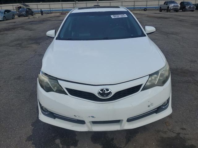 4T1BF1FK5CU554214 - 2012 TOYOTA CAMRY BASE WHITE photo 5