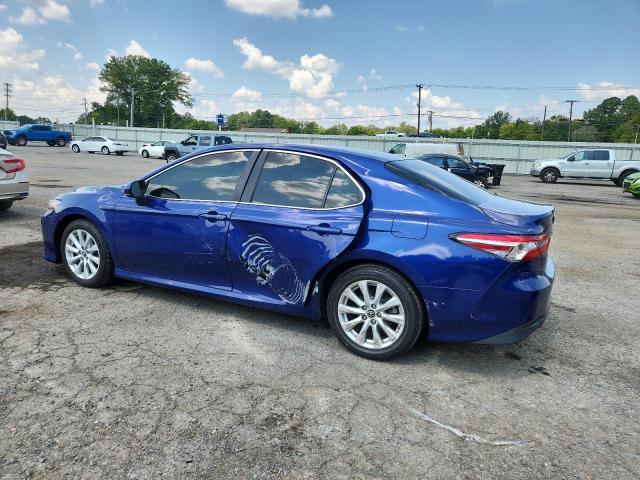 JTNB11HK3J3037007 - 2018 TOYOTA CAMRY L BLUE photo 2