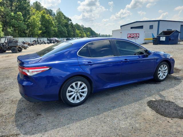JTNB11HK3J3037007 - 2018 TOYOTA CAMRY L BLUE photo 3
