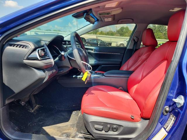 JTNB11HK3J3037007 - 2018 TOYOTA CAMRY L BLUE photo 7