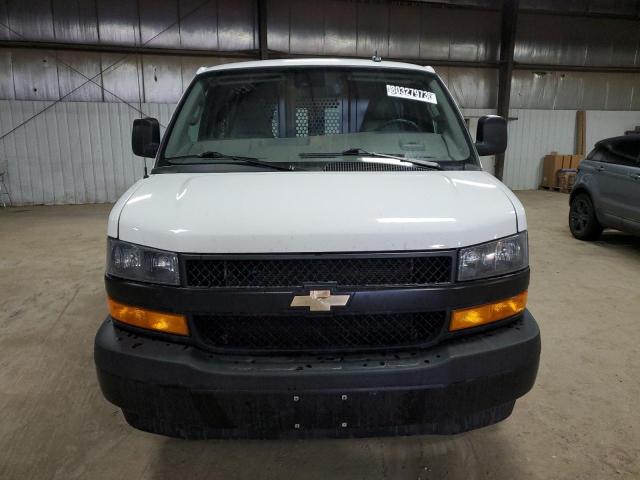 1GCWGAFP9M1309515 - 2021 CHEVROLET EXPRESS G2 WHITE photo 5