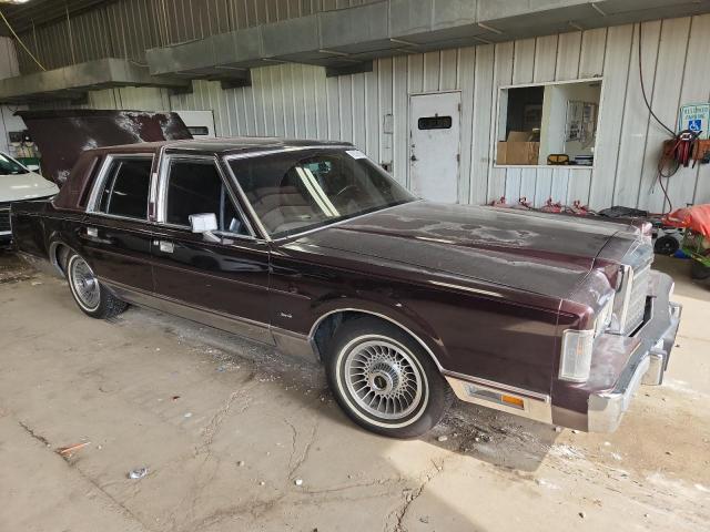 1LNBM82F6JY799312 - 1988 LINCOLN TOWN CAR SIGNATURE BURGUNDY photo 4