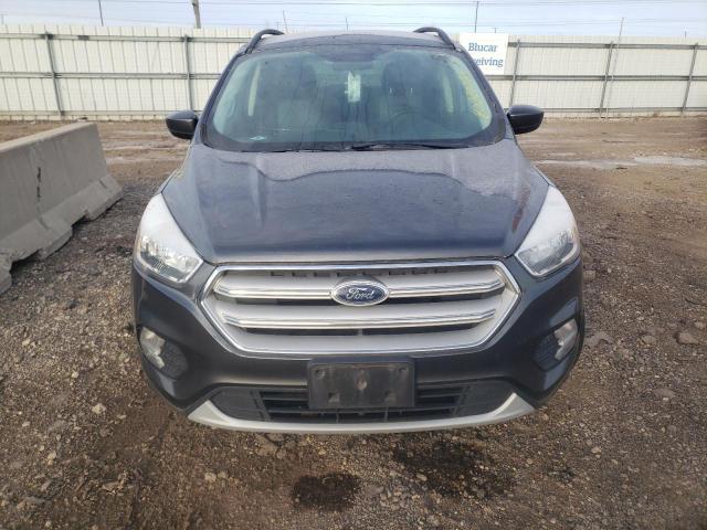 1FMCU0GD3JUB46053 - 2018 FORD ESCAPE SE GRAY photo 5