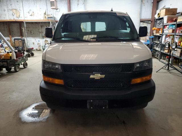 1GCWGAFP7M1227427 - 2021 CHEVROLET EXPRESS G2 WHITE photo 5