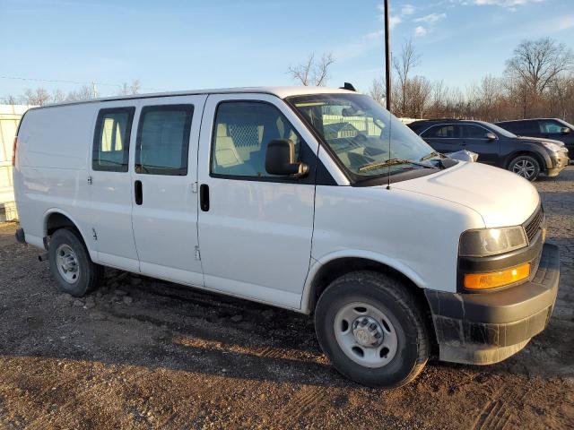 1GCWGAFP1M1301490 - 2021 CHEVROLET EXPRESS G2 WHITE photo 4