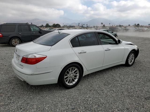 KMHGC4DE2BU136933 - 2011 HYUNDAI GENESIS 3.8L WHITE photo 3