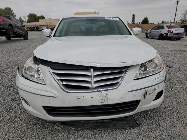 KMHGC4DE2BU136933 - 2011 HYUNDAI GENESIS 3.8L WHITE photo 5