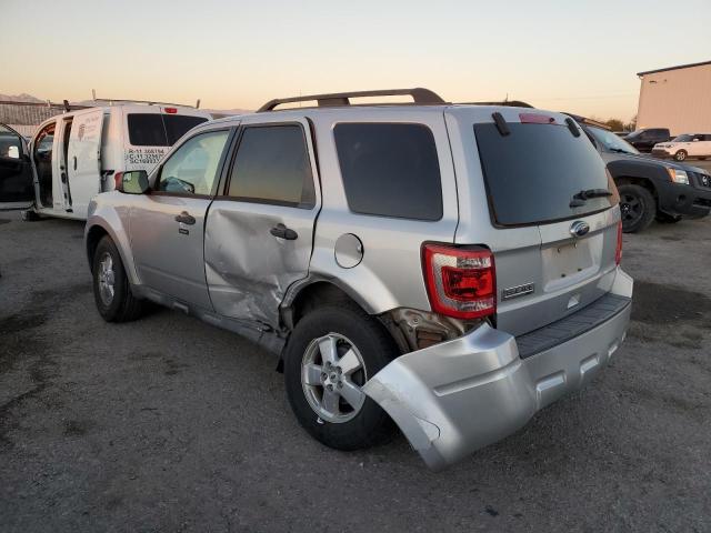 1FMCU0D75CKA76584 - 2012 FORD ESCAPE XLT SILVER photo 2