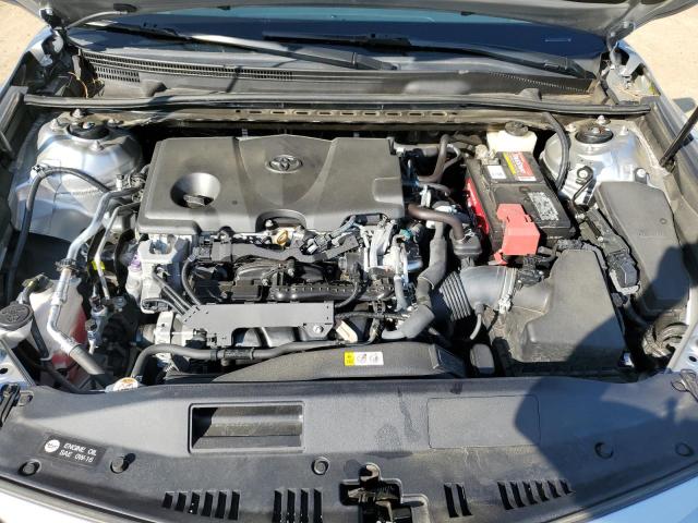 4T1B11HK1JU063812 - 2018 TOYOTA CAMRY L SILVER photo 11