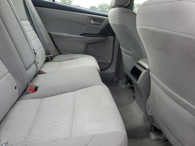 4T4BF1FK1FR496645 - 2015 TOYOTA CAMRY LE SILVER photo 10