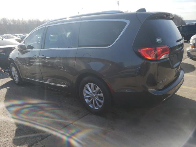 2C4RC1BG3JR118968 - 2018 CHRYSLER PACIFICA TOURING L GRAY photo 2