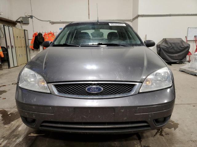 1FAFP34N47W116442 - 2007 FORD FOCUS ZX4 GRAY photo 5