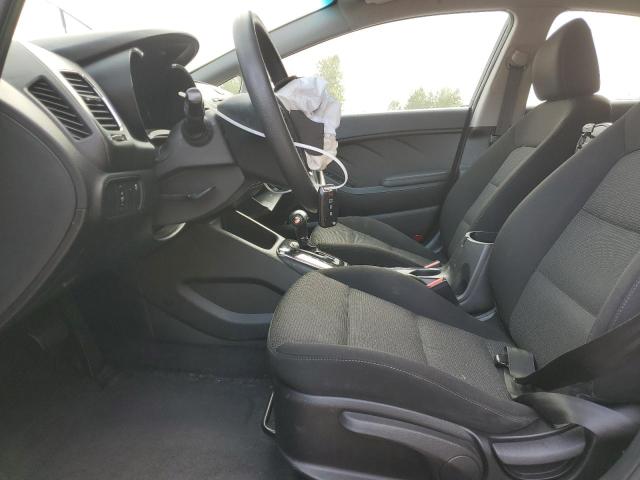 3KPFK4A71JE201390 - 2018 KIA FORTE LX Bordo fotoğraf 7